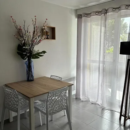 Appartamento 4 Personnes Dans Avec Piscine